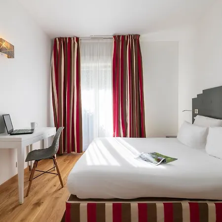 Cerise Hotel