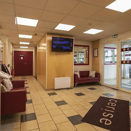 Hotel Cerise