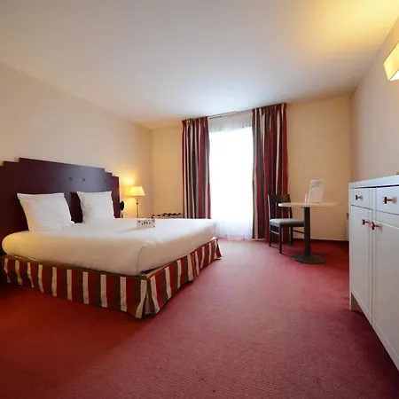 Hotel Cerise Chatou