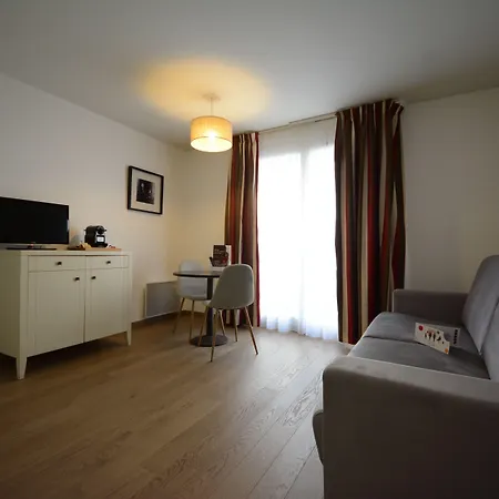 Hotel Cerise 3*
