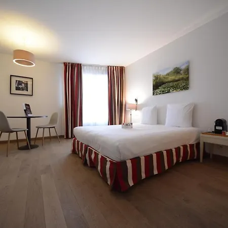 Hotel Cerise Chatou