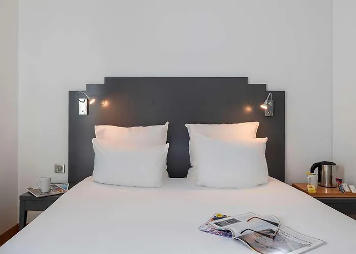 Hotel Cerise Chatou