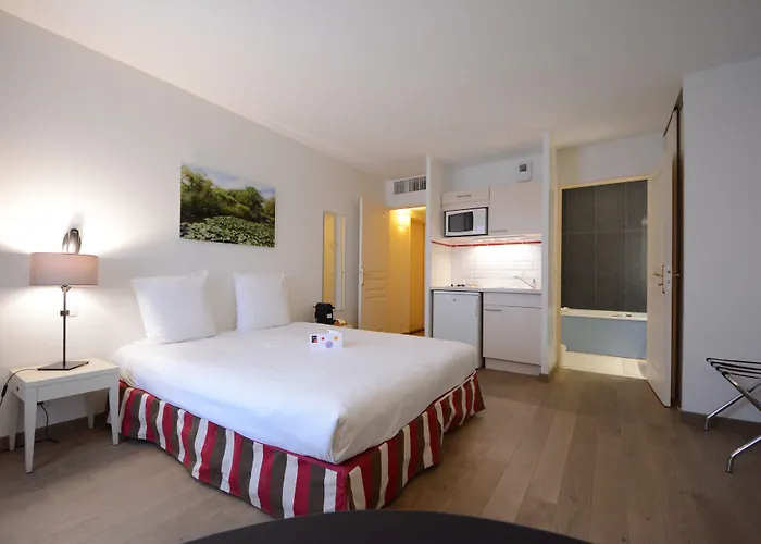 Cerise Hotel Chatou
