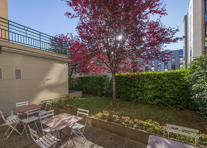 Cerise Hotel Chatou